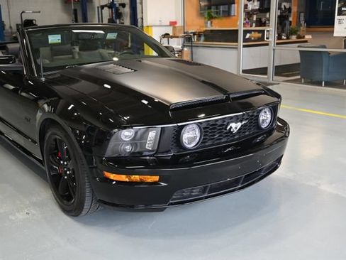 Used 2008 Ford Mustang GT Premium RWD image 4