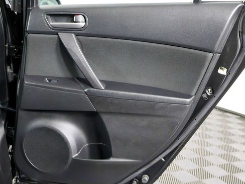 Used 2013 MAZDA MAZDA3 i Sport image 40