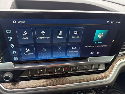 Used 2022 Chevrolet Silverado 1500 LT w/ Z71 Off-Road Package image 24