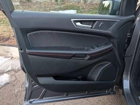 Used 2023 Ford Edge ST-Line image 31