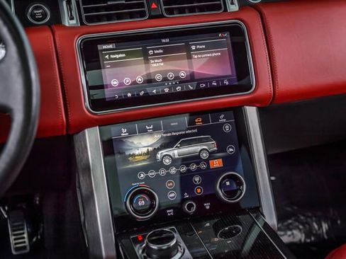 Used 2018 Land Rover Range Rover Long Wheelbase Autobiography image 33