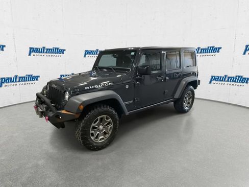 Used 2017 Jeep Wrangler Unlimited Rubicon w/ Connectivity Group AWD/4WD image 5