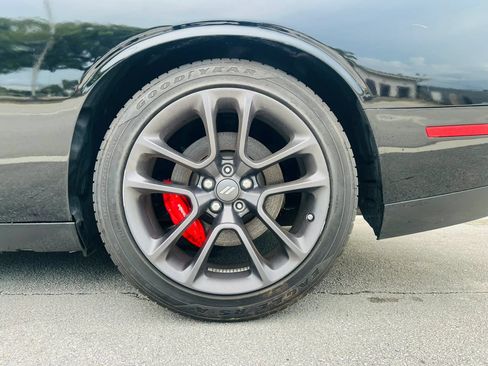 Used 2022 Dodge Challenger R/T Scat Pack RWD image 14