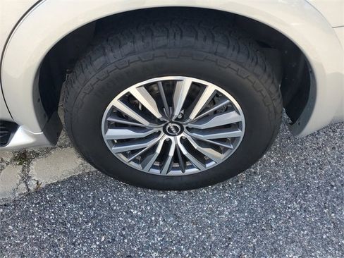 Used 2023 Nissan Armada SL w/ Captain's Chairs Package image 6