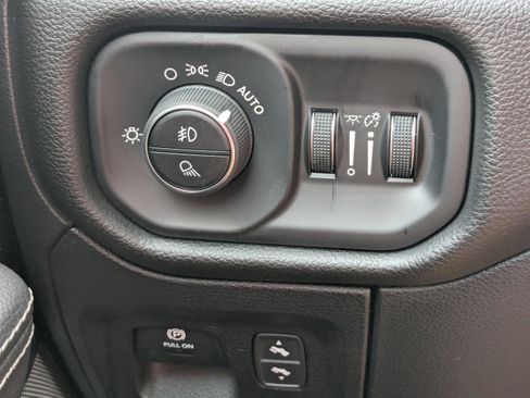 Used 2026 RAM 1500 Laramie w/ Night Edition image 36