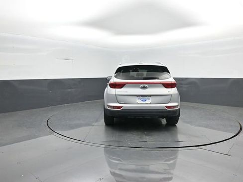 Used 2019 Kia Sportage EX image 6