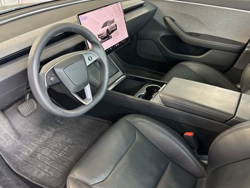 Used 2025 Tesla Model 3 Long Range RWD image 13