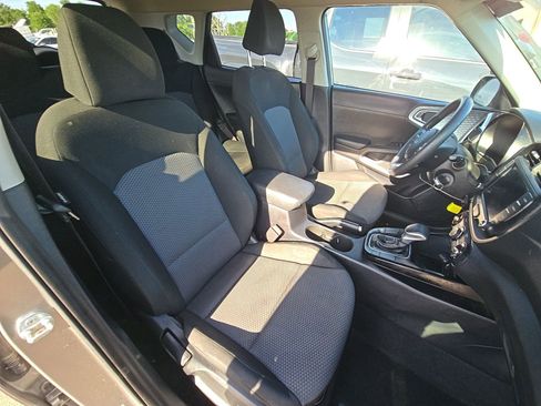 Used 2023 Kia Soul LX w/ Option Group 015 FWD image 10