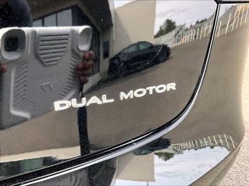 Used 2022 Tesla Model 3 Long Range AWD/4WD image 8