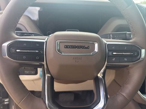 Used 2025 GMC Yukon Denali w/ Denali Reserve Package AWD/4WD image 21