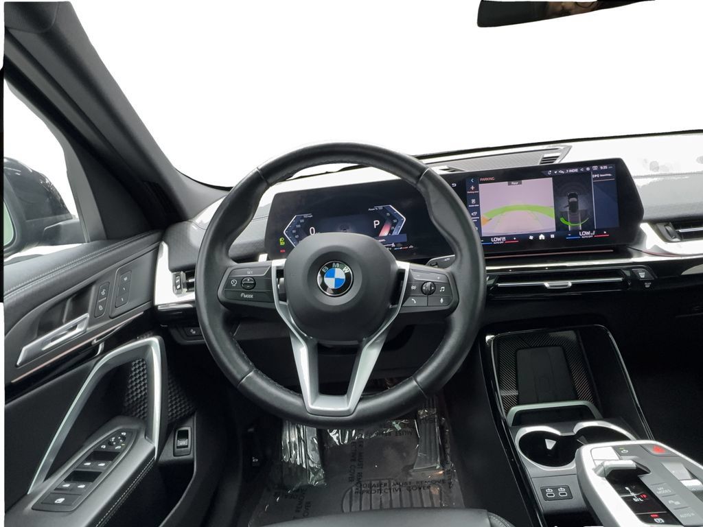 Used 2025 BMW X2 xDrive28i AWD/4WD image 36