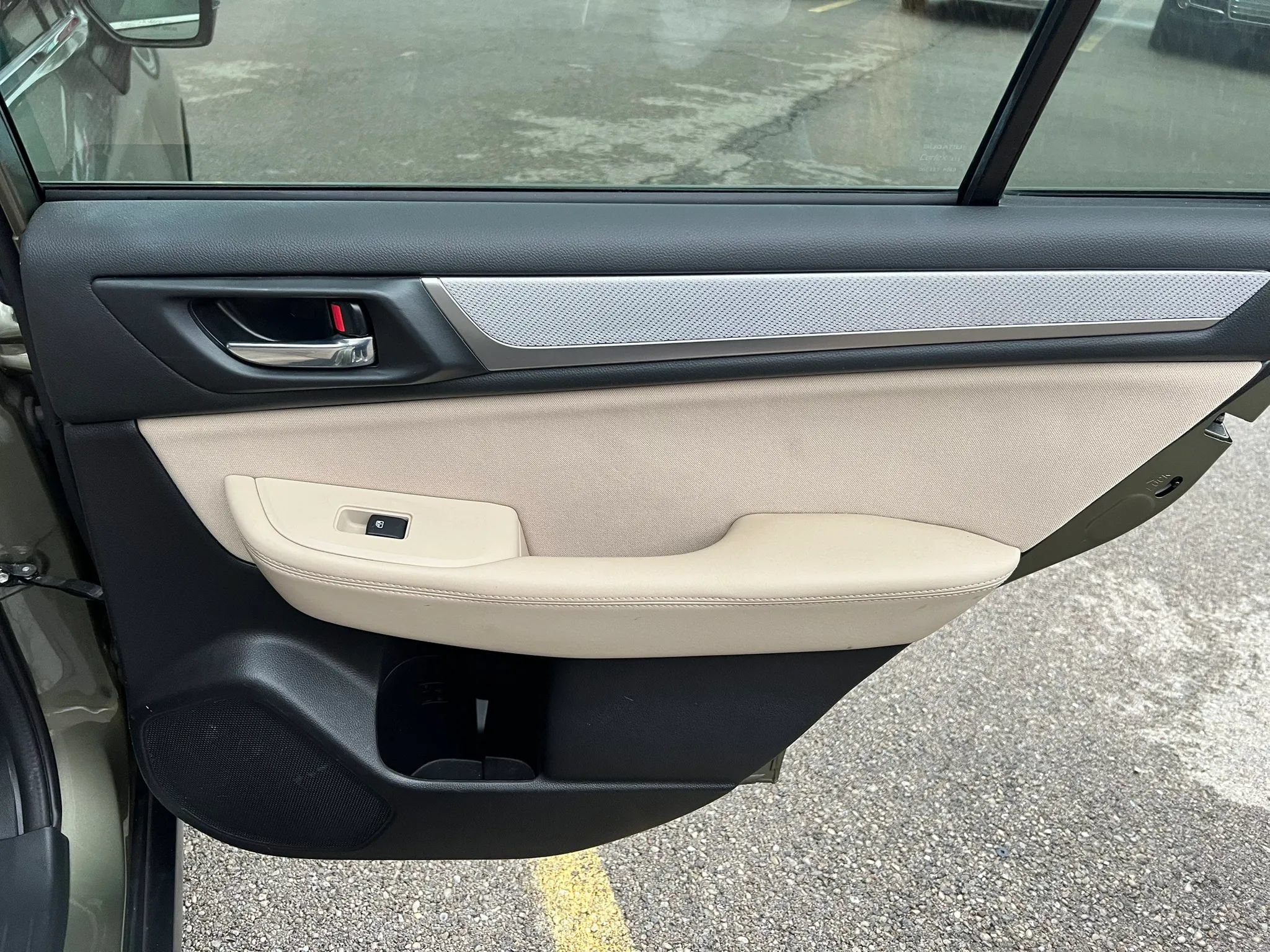 Used 2016 Subaru Outback 2.5i Premium AWD/4WD image 26