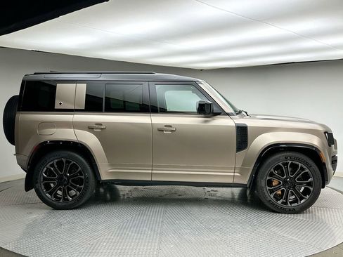 New 2026 Land Rover Defender 110 OCTA image 14