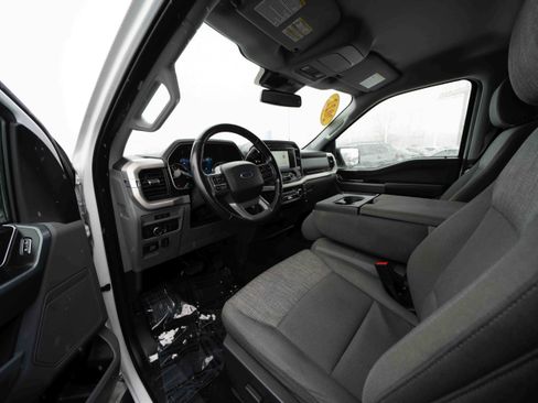 Used 2022 Ford F150 XLT image 8
