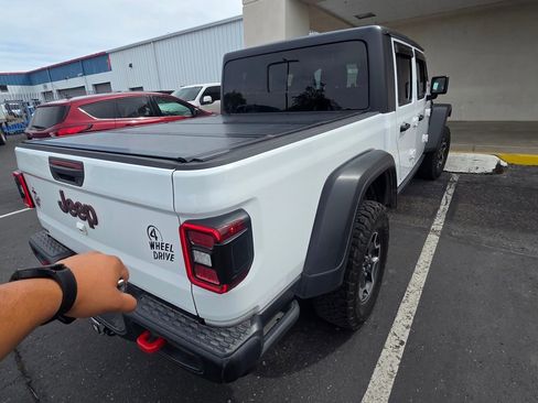 Used 2021 Jeep Gladiator Rubicon image 6