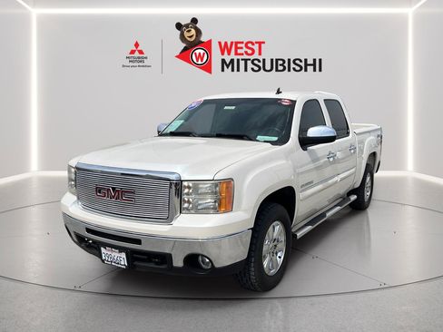 Used 2011 GMC Sierra 1500 SLE w/ SLE White Diamond Edition AWD/4WD image 1