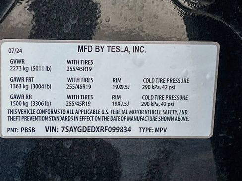 Used 2024 Tesla Model Y Long Range RWD image 31