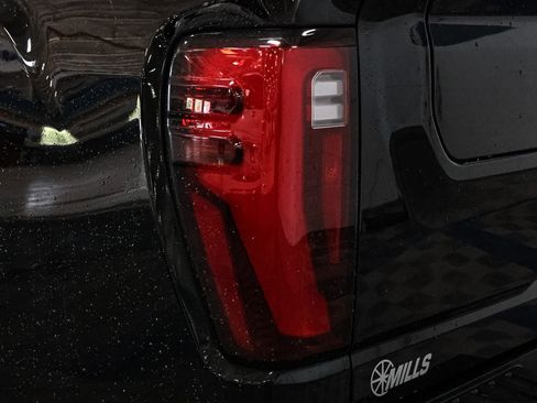 Used 2024 GMC Sierra 2500 Denali Ultimate w/ Max Trailering Package AWD/4WD image 15