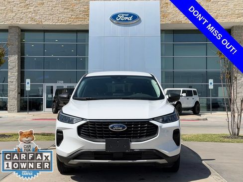 Used 2025 Ford Escape Active AWD/4WD image 2