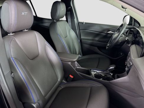 New 2026 Buick Encore GX Sport Touring w/ Advanced Technology Package image 28