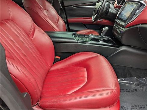 Used 2017 Maserati Ghibli RWD image 20
