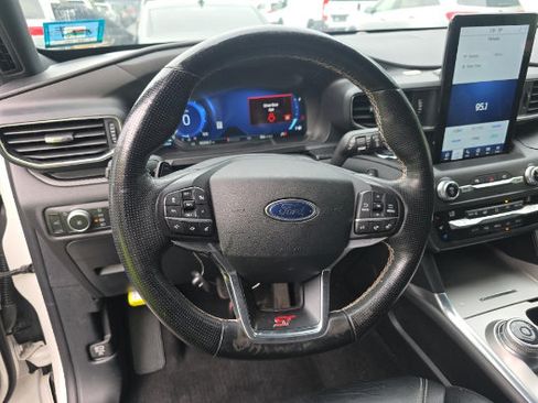 Used 2020 Ford Explorer ST w/ Premium Technology Package AWD/4WD image 11