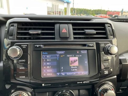 Used 2018 Toyota 4Runner TRD Off-Road Premium AWD/4WD image 5