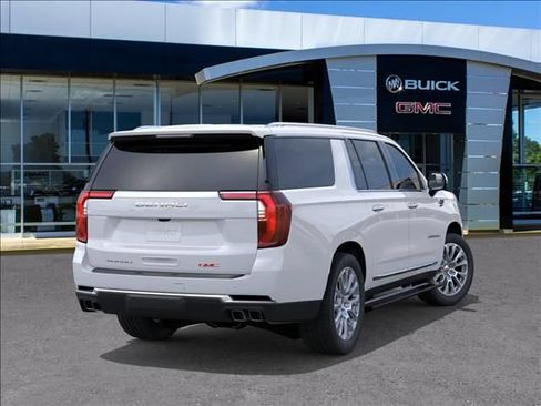 New 2026 GMC Yukon XL Denali w/ Denali Reserve Package AWD/4WD image 4
