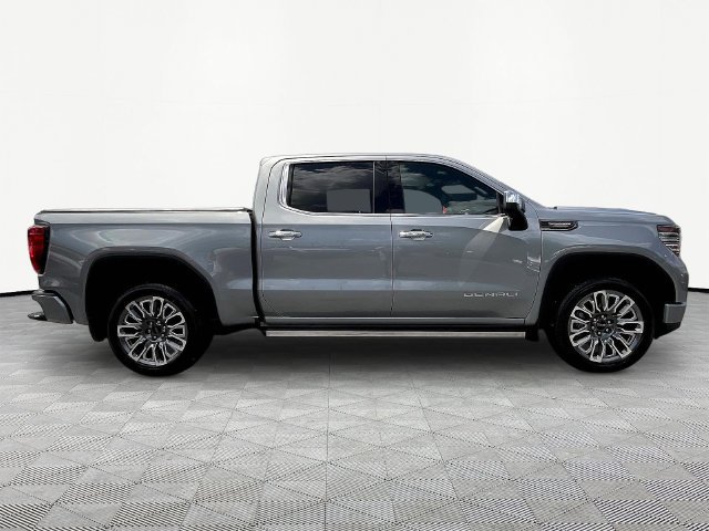 Used 2024 GMC Sierra 1500 Denali Ultimate AWD/4WD image 8