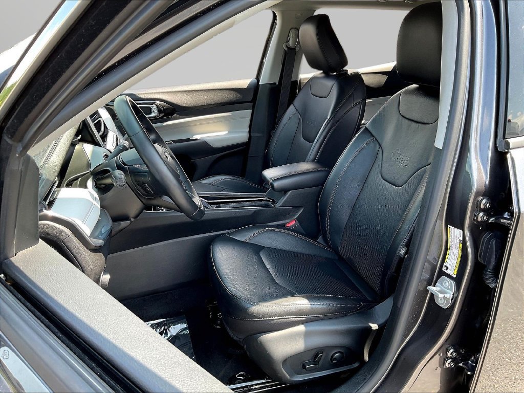 Used 2022 Jeep Compass Limited AWD/4WD image 22