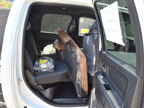 New 2024 RAM 3500 Tradesman w/ Chrome Appearance Group image 31