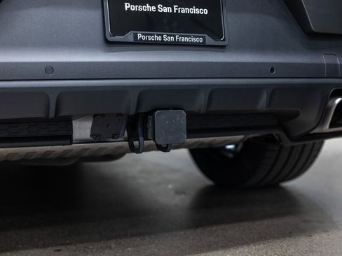 Certified 2025 Porsche Cayenne Coupe image 22