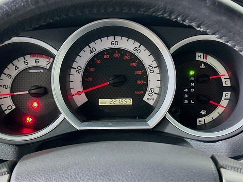 Used 2013 Toyota Tacoma 4x4 Access Cab V6 image 13