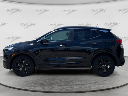 Used 2024 Buick Encore GX Sport Touring w/ Advanced Technology Package FWD image 4