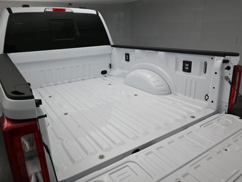 New 2026 Ford F250 XLT w/ FX4 Off-Road Package image 25