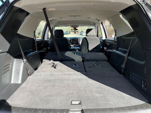 Used 2020 Chevrolet Traverse LS image 45