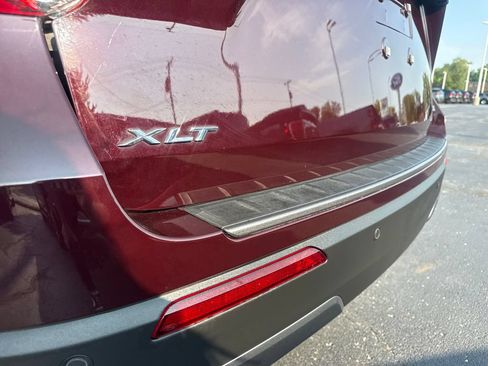 Used 2023 Ford Explorer XLT w/ Equipment Group 202A AWD/4WD image 11