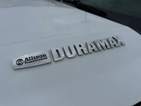 Used 2018 Chevrolet Silverado 2500 LT w/ LT Convenience Package image 10