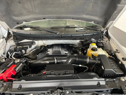 Used 2014 Ford F150 Lariat w/ Equipment Group 502A Luxury image 11