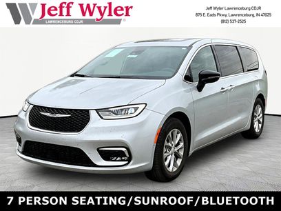 Used 2026 Chrysler Pacifica Limited