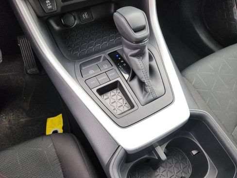Certified 2025 Toyota RAV4 XLE FWD image 19