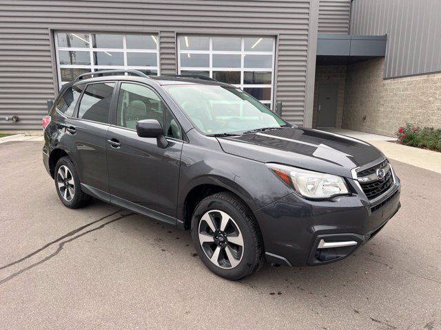 Used 2017 Subaru Forester 2.5i Premium w/ All-Weather Package AWD/4WD image 3