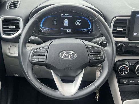 Certified 2023 Hyundai Venue SEL w/ Cargo Package image 12