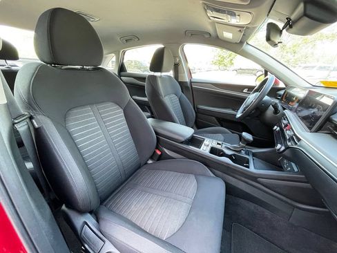 Used 2025 Kia K5 LXS FWD image 30