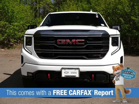 Used 2022 GMC Sierra 1500 AT4 AWD/4WD image 2
