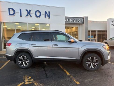 New 2026 Volkswagen Atlas SE image 8