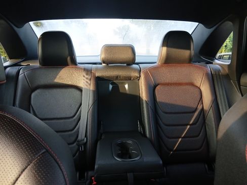 Used 2024 Volkswagen Jetta GLI Autobahn FWD image 25