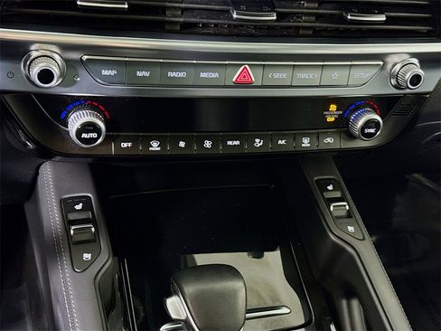 Used 2022 Kia Telluride EX w/ Towing Package image 8