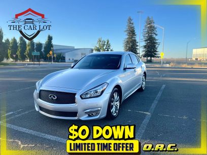 Used 2017 INFINITI Q70 3.7