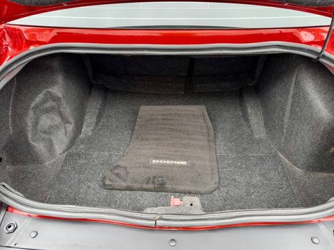 Used 2014 Dodge Challenger SXT RWD image 6